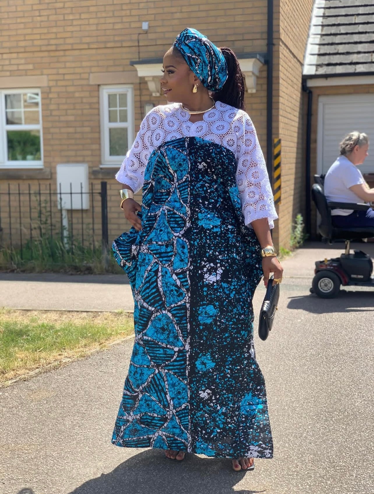 ENIOLA BOUBOU