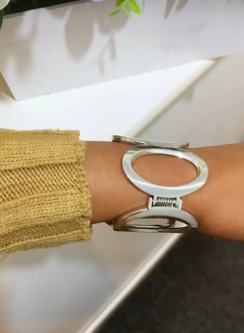 CHUNKY SILVER PLATED BANGLE