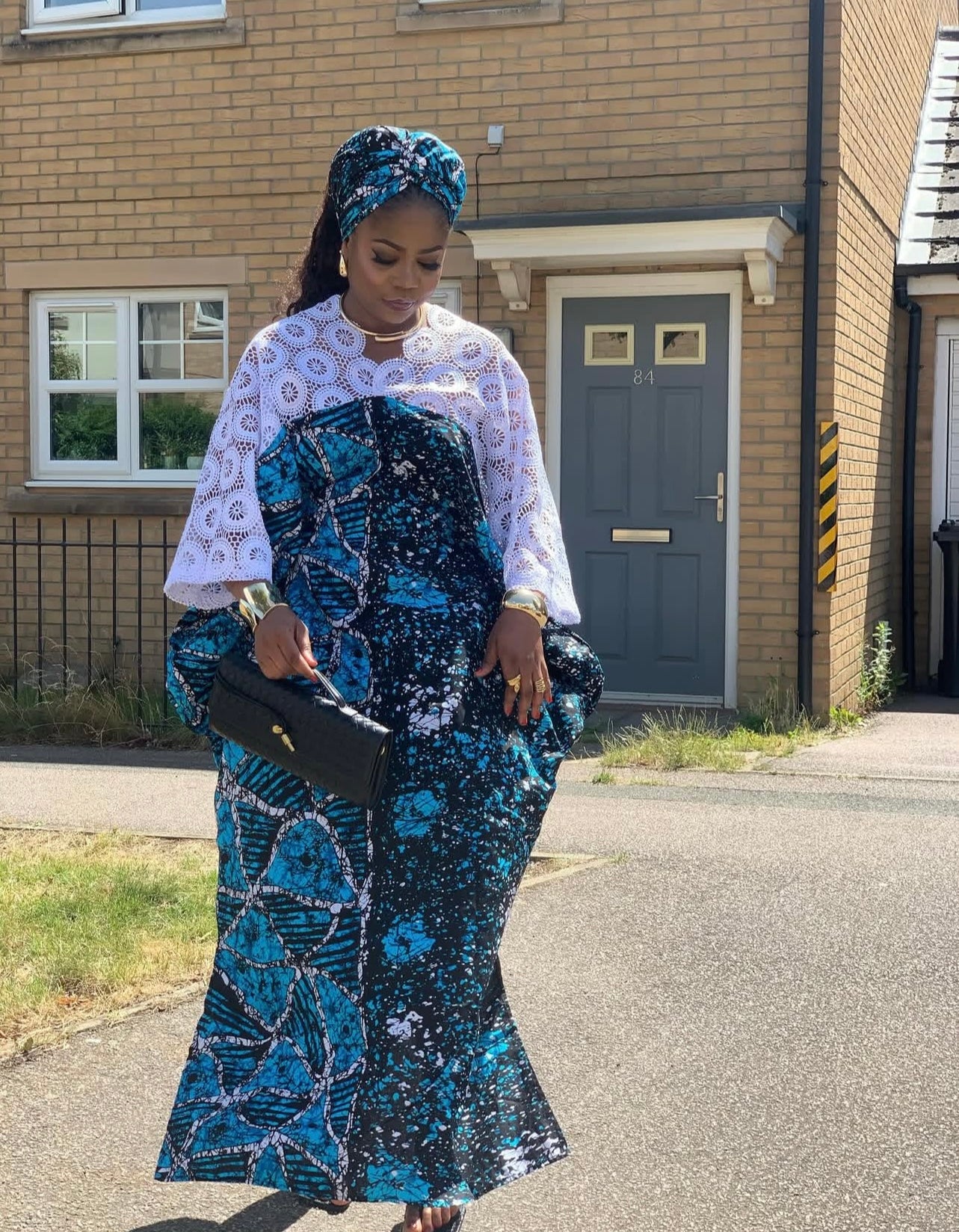 ENIOLA BOUBOU