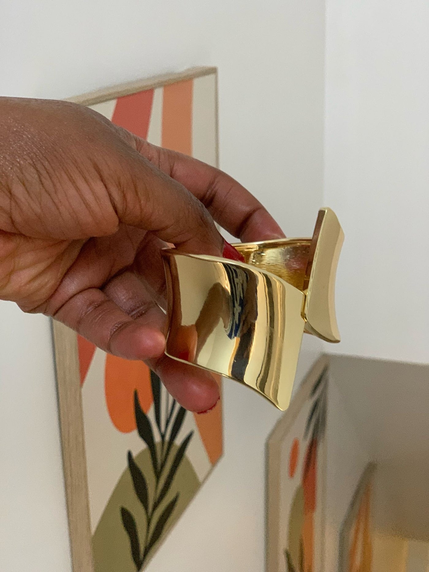 CHUNKY BANGLE