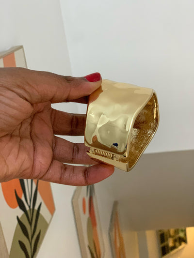 CHUNKY BANGLE
