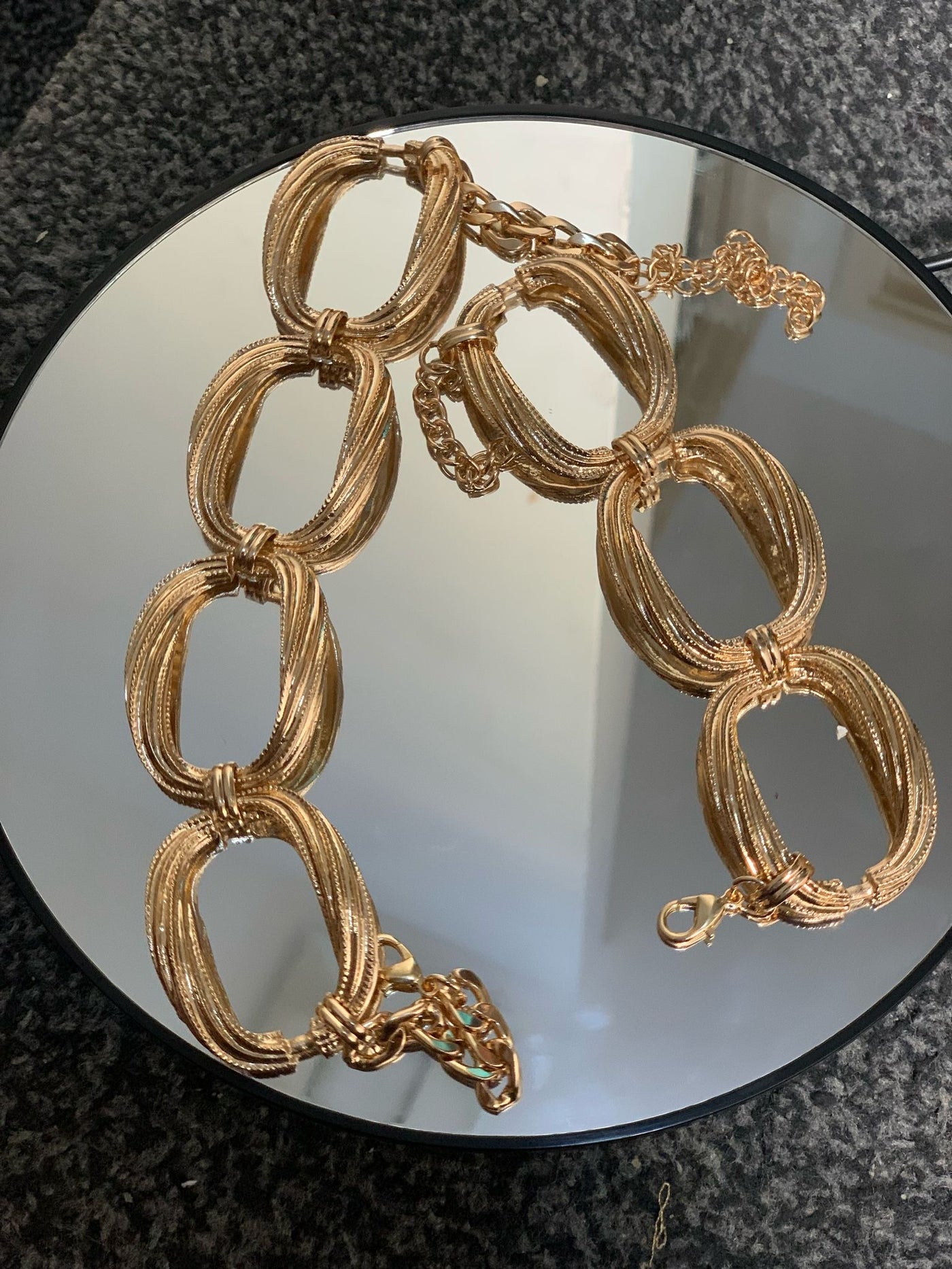NECK CHOKERS